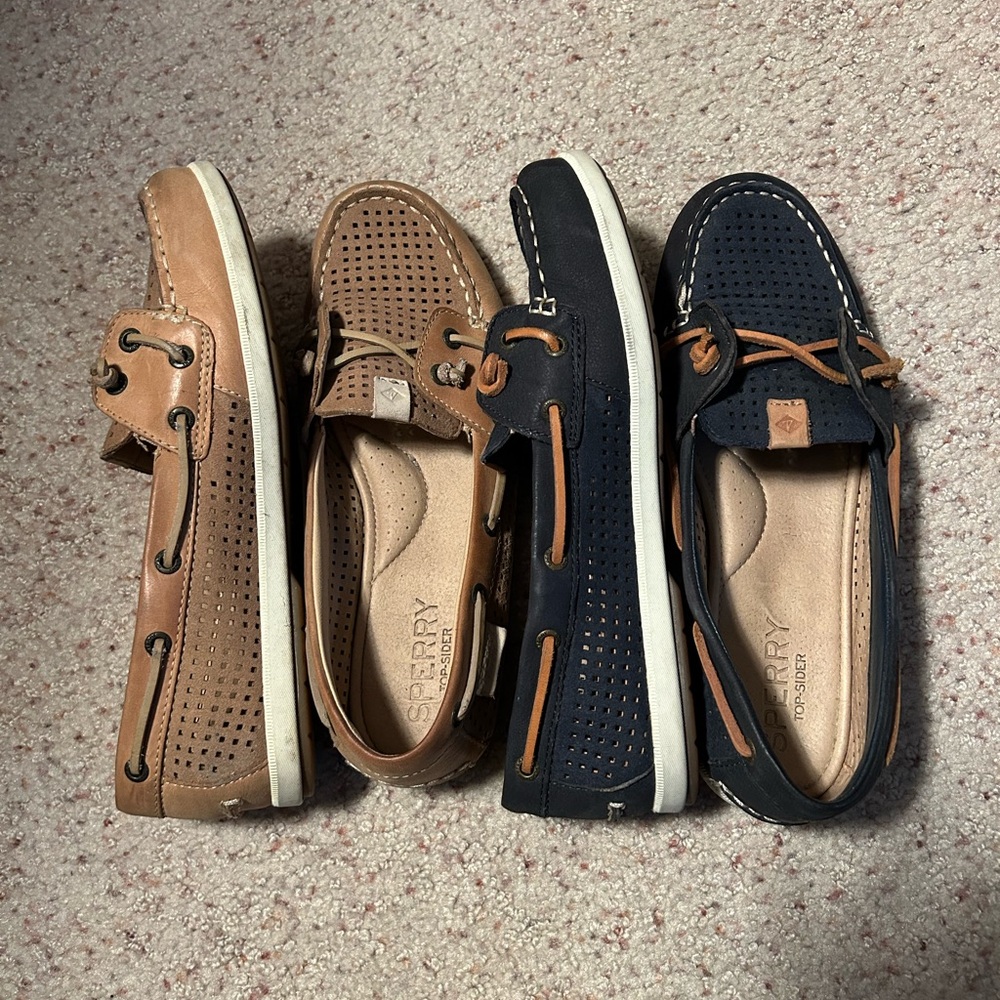 Women’s Sperry Top-siders Tan and Navy Boat Shoes